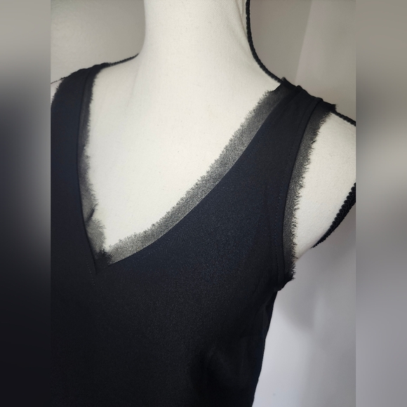 Chelsea28 Black Sleeveless Raw Seams Tank Top Shirt - Picture 2 of 4